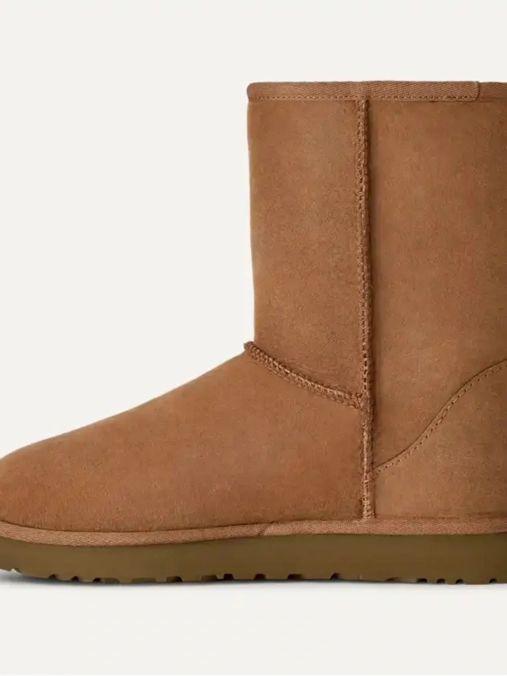 UGG Classic Short Boot - Chestnut Brown